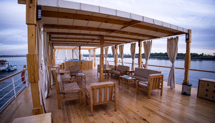 Immersive Cultural Experiences on a Dahabiya Nile Cruise