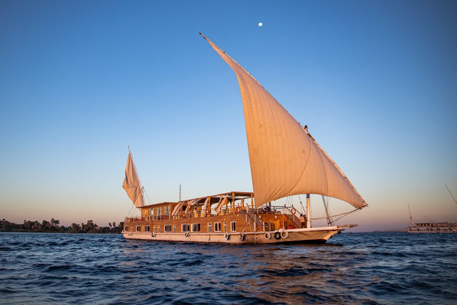 Dahabiya Nile Cruise: 4-Day Dahabiya Aswan to Esna